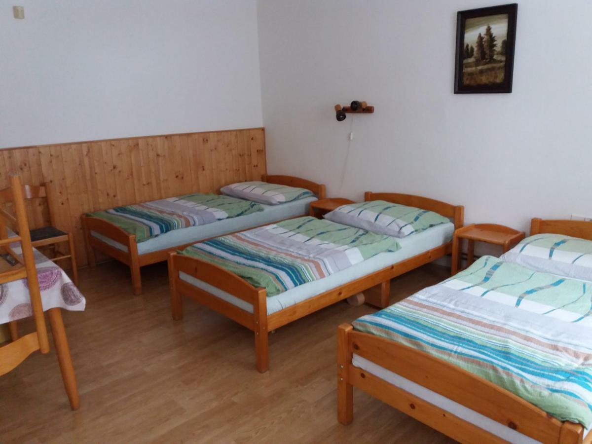 U Nas - Apartman Jelen Vapenna Buitenkant foto