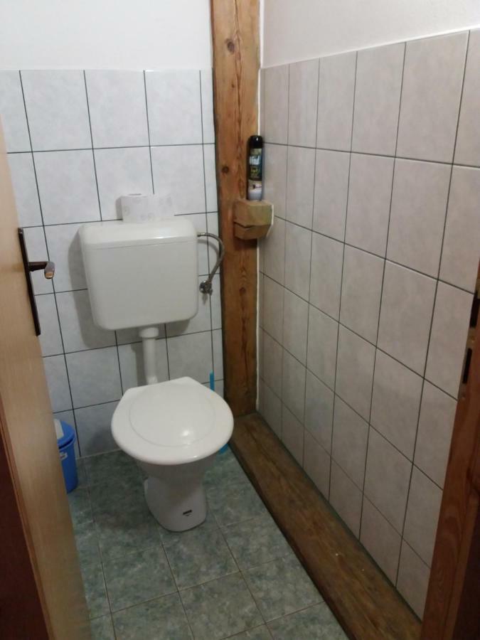 U Nas - Apartman Jelen Vapenna Buitenkant foto
